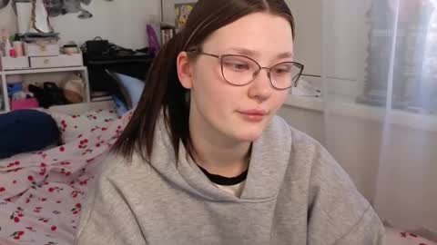 Millie online show from February 26, 5:17 am