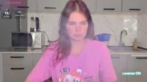 Welcome My name is Tina online show from November 2, 4:20 pm