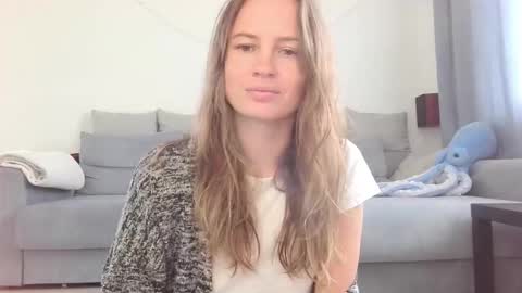 milly_browski online show from September 26, 1:37 pm