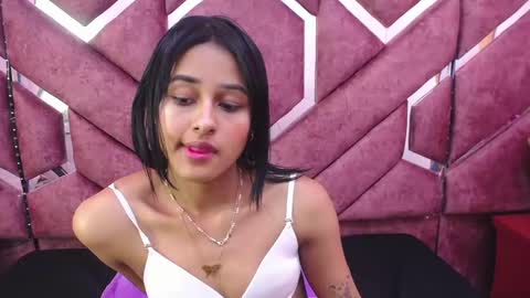 Snapshot of milly_print chatting on December 7, 9:17 am Milly Print online show from December 7, 9:17 am