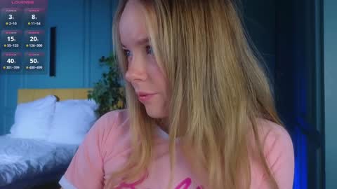 Milly    online show from December 17, 6:52 am