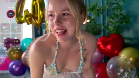 Snapshot of milly_shy chatting on June 29, 8:09 am Milly online show from June 29, 8:09 am