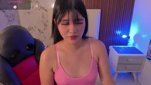 Snapshot of millyevans1 chatting on March 27, 3:01 am millyevans1 online show from March 27, 3:01 am