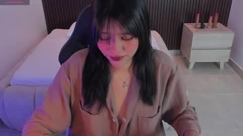Snapshot of millyevans1 chatting on April 14, 3:01 am millyevans1 online show from April 14, 3:01 am