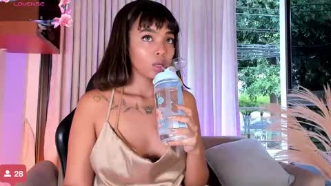 Snapshot of millygumble chatting on November 2, 8:44 pm CherryTattoo online show from November 2, 8:44 pm