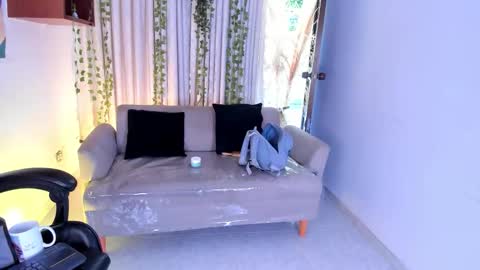 Snapshot of millygumble chatting on March 20, 6:02 pm CherryTattoo online show from March 20, 6:02 pm