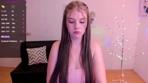 Snapshot of millysandler chatting on December 11, 4:31 pm Milly online show from December 11, 4:31 pm