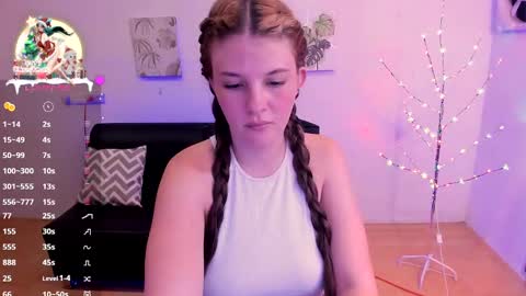 Snapshot of millysandler chatting on January 11, 4:48 am Milly online show from January 11, 4:48 am