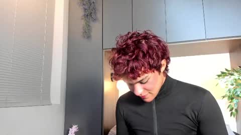 milo_evans online show from June 21, 9:06 pm