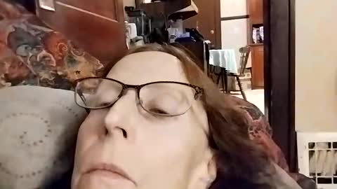 miloanj online show from December 18, 2:50 am