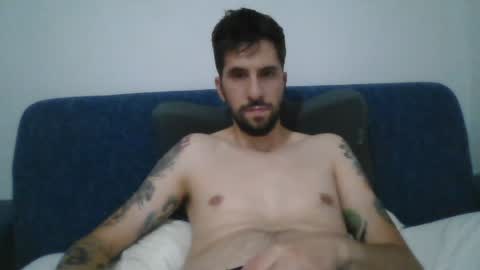 Snapshot of milten1987 chatting on June 30, 12:44 am milten1987 online show from June 30, 12:44 am