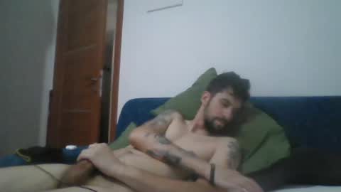 Snapshot of milten1987 chatting on July 2, 12:11 pm milten1987 online show from July 2, 12:11 pm