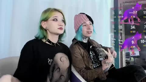 milten_trish online show from January 13, 9:09 pm