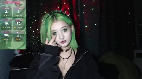 milten_trish online show from November 1, 3:47 pm