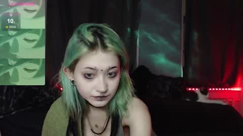 milten_trish online show from December 1, 7:08 pm