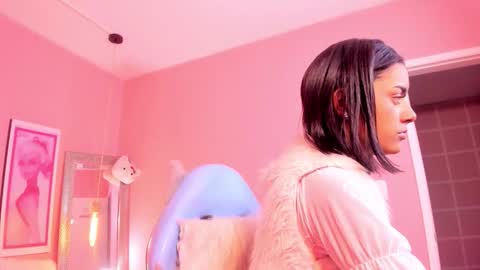 Snapshot of milu_carbajal_x chatting on March 21, 3:44 am milu_carbajal_x online show from March 21, 3:44 am