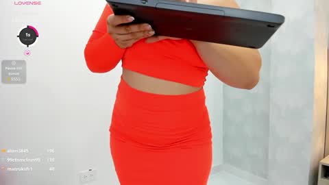 Milu Gomez online show from December 8, 10:25 pm