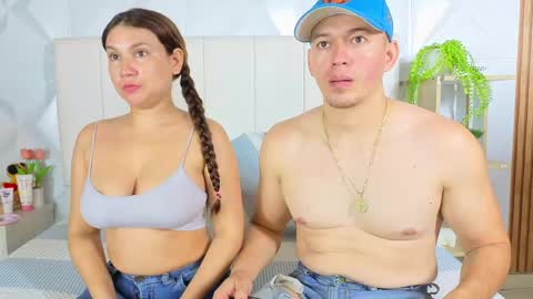 Snapshot of mily_and_mateo chatting on May 31, 5:26 am Mily and Mateo online show from May 31, 5:26 am