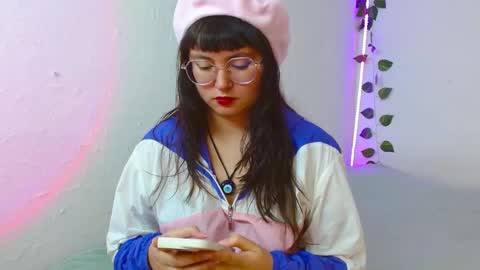 Snapshot of mily_baker chatting on February 14, 9:43 pm mily_baker online show from February 14, 9:43 pm