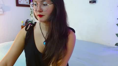 Snapshot of mily_baker chatting on September 18, 11:07 pm mily_baker online show from September 18, 11:07 pm