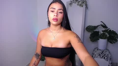 Mily Ortiz online show from May 5, 3:31 pm