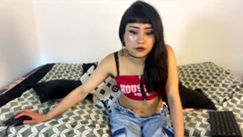 milyx online show from March 17, 2:27 am