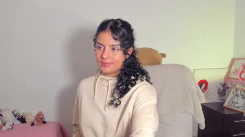 Mimii  online show from April 26, 3:15 am