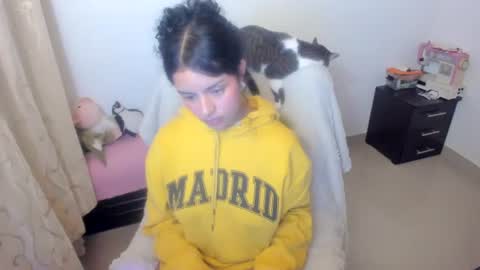 Snapshot of mimi_sa chatting on July 6, 3:36 am Mimii online show from July 6, 3:36 am