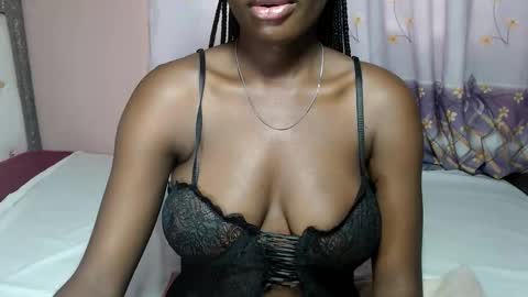 mimiebony online show from May 7, 6:52 am
