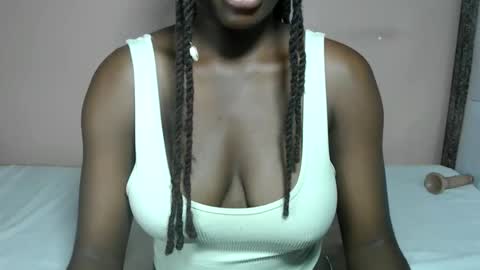 mimiebony online show from June 10, 6:56 am