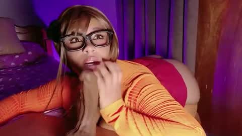 mimirodriguezz online show from June 29, 7:14 am