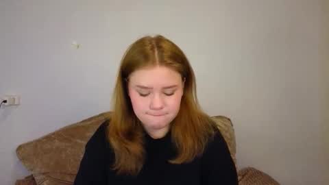 hi Im Mina  online show from February 16, 4:19 am