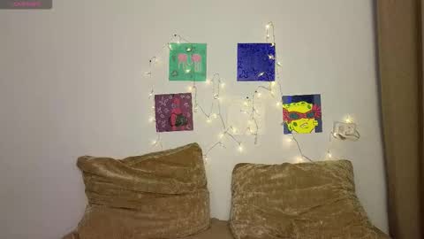 hi Im Mina  online show from March 7, 9:50 am