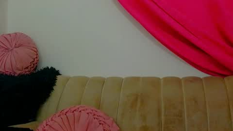 Snapshot of mina_hotty chatting on April 24, 10:12 pm mina_hotty online show from April 24, 10:12 pm