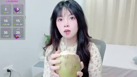 Snapshot of minaaaa69879 chatting on July 2, 3:23 am Na online show from July 2, 3:23 am