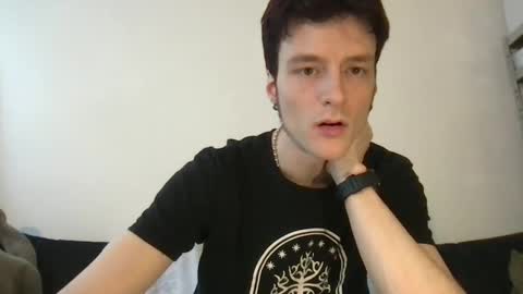 Snapshot of mindly chatting on January 8, 2:25 pm Mindly online show from January 8, 2:25 pm