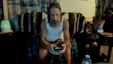 Snapshot of mindphuk chatting on February 8, 8:42 am mindphuk online show from February 8, 8:42 am