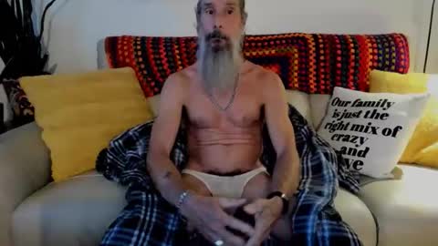 mindphuk online show from April 27, 1:14 am