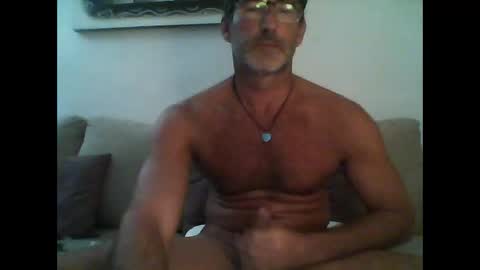 Snapshot of mindthestep chatting on January 20, 1:50 am MIND online show from January 20, 1:50 am