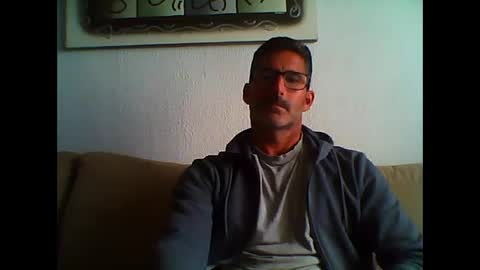 Snapshot of mindthestep chatting on February 12, 4:00 pm MIND online show from February 12, 4:00 pm