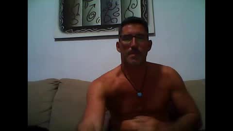 Snapshot of mindthestep chatting on March 8, 8:14 pm MIND online show from March 8, 8:14 pm