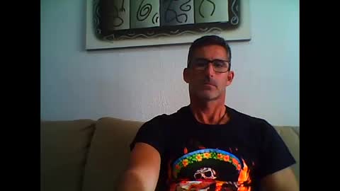 Snapshot of mindthestep chatting on October 31, 2:18 pm MIND online show from October 31, 2:18 pm