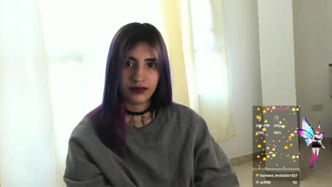 Snapshot of minefoxy2 chatting on December 12, 11:50 am Amber online show from December 12, 11:50 am