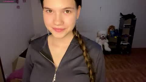 Snapshot of minforbush chatting on November 11, 4:29 pm Amelia online show from November 11, 4:29 pm