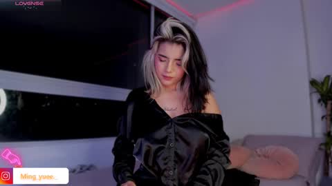 My name is Fer Nice to meet you  give it a thumbs up please its important online show from February 14, 6:02 am