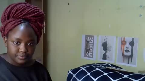 mini_karee online show from February 18, 3:41 pm