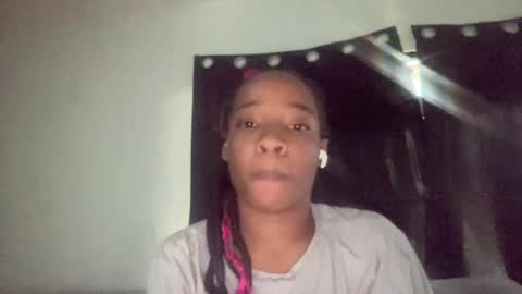 Snapshot of mini_luv chatting on July 2, 4:02 pm SLIPSLID online show from July 2, 4:02 pm