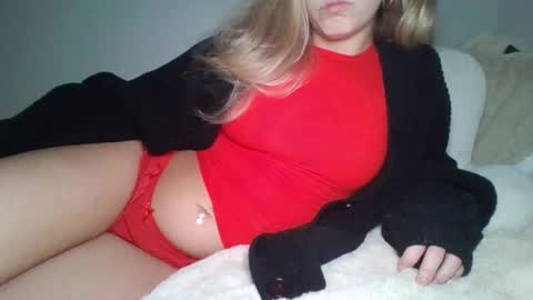 minilynixo online show from February 20, 1:46 am