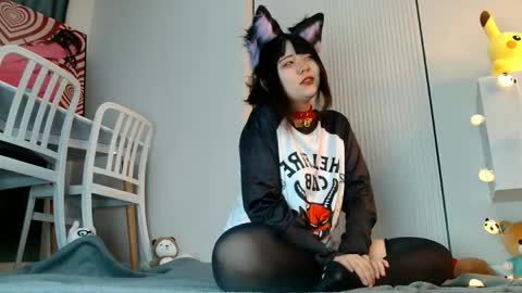Minji online show from June 7, 1:04 pm