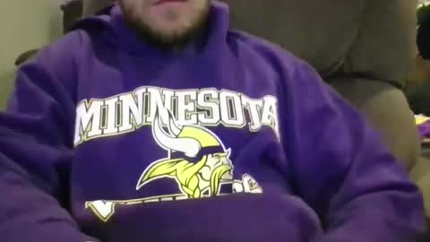 Minnesota Guy online show from November 11, 12:21 am